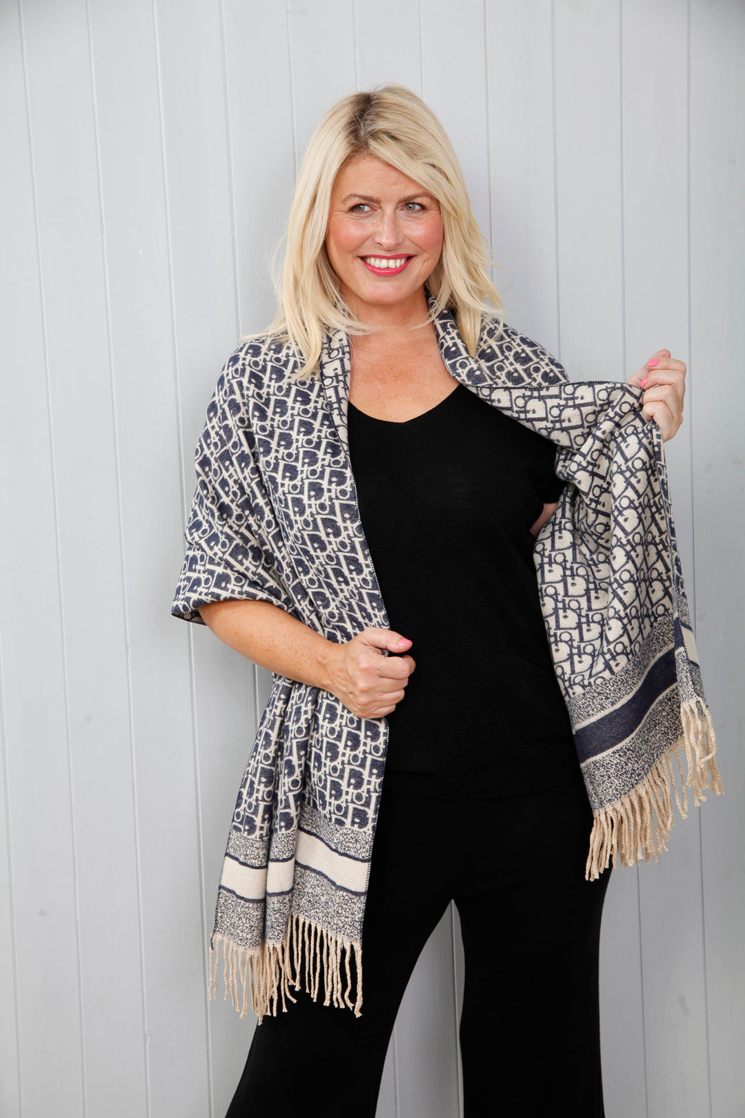 The Best Brands of Scarves: A Guide to Fashions Must-Have Accessory