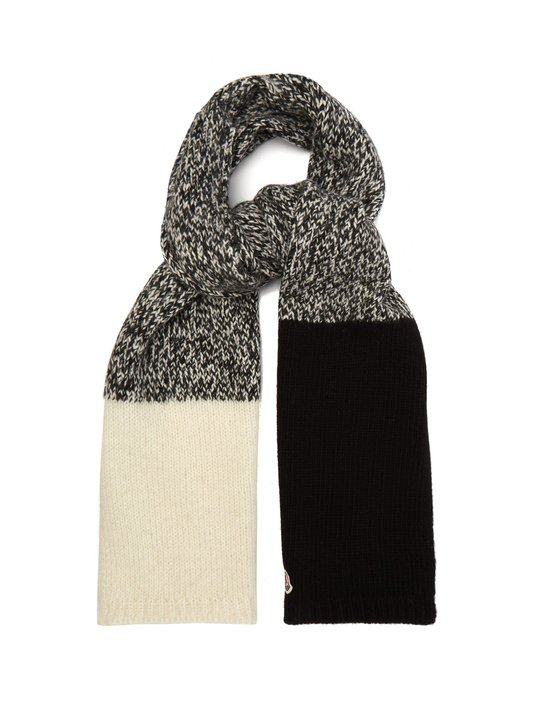 Chunky Knit Scarf: A Guide to Creating a Warm and Fashionable Winter Accessory