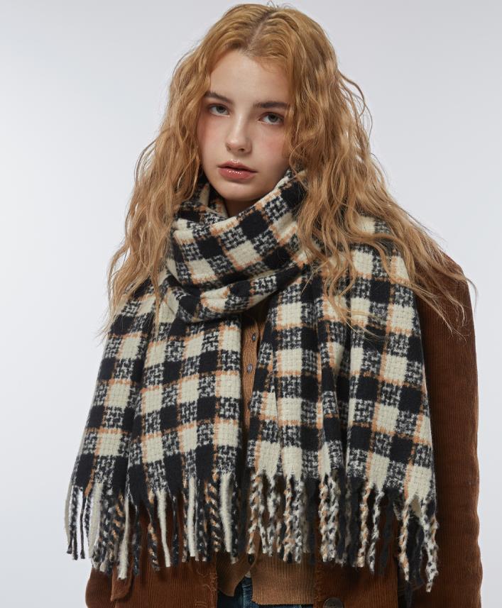 Little Kids Scarf: A Winter Essential