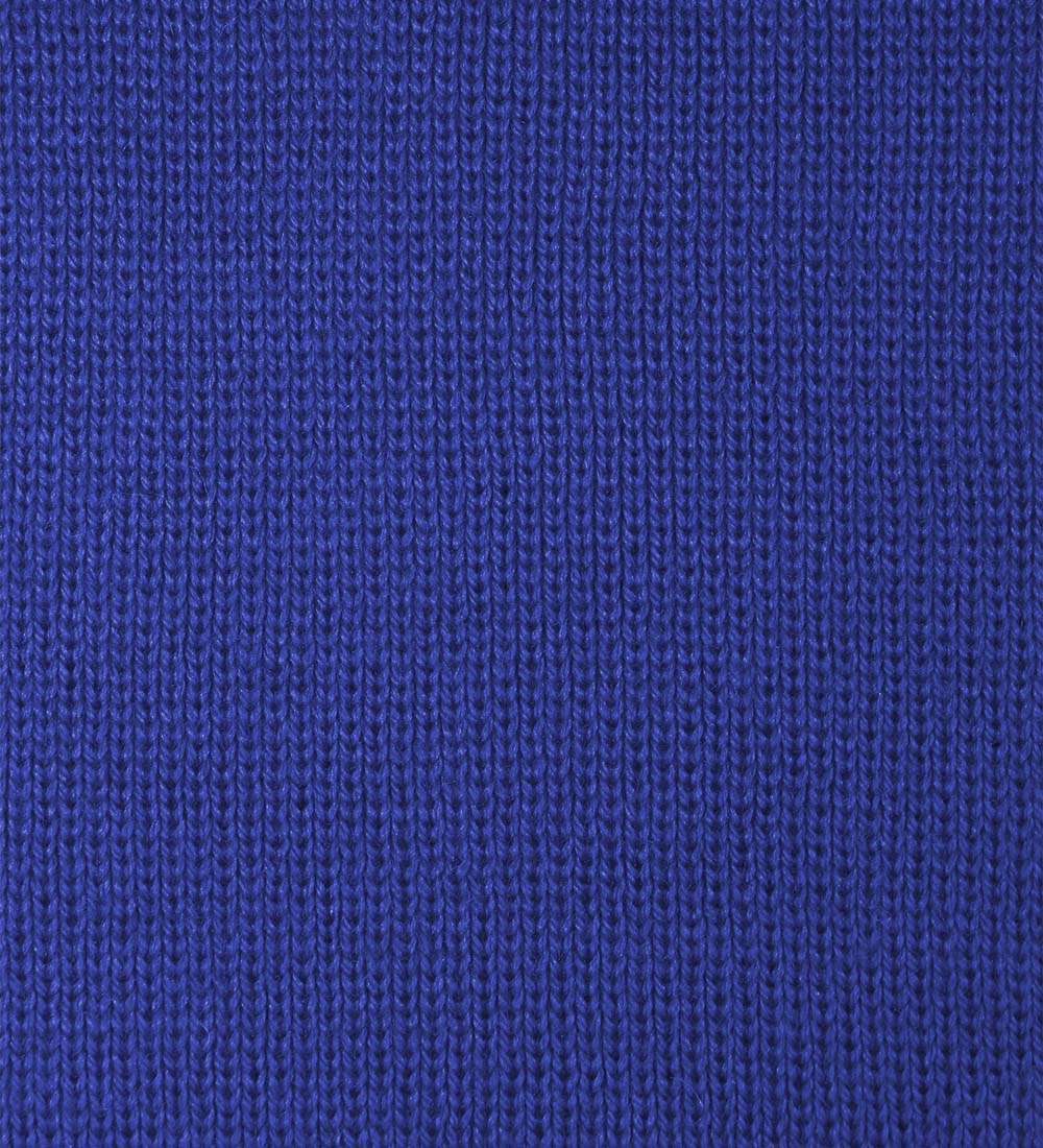 Gradient Color Scarf: A Symbol of Fashion and Creativity