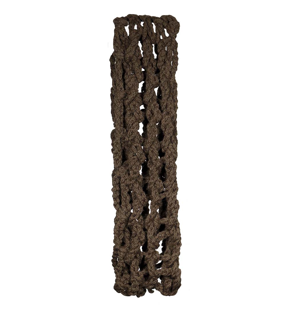 Hand-Knitted Scarf: A Blend of Creativity and Tradition