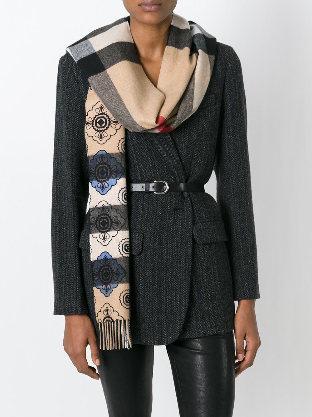 How to Fold a Scarf: A Step-by-Step Guide