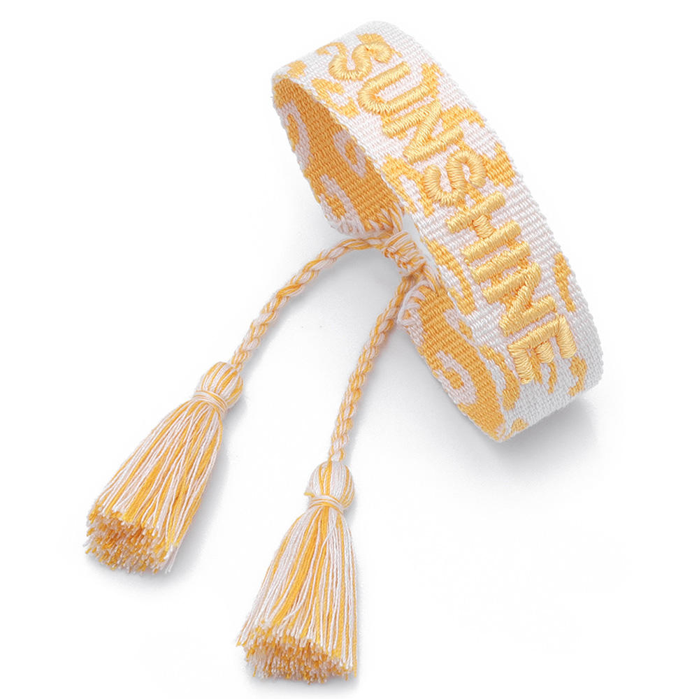 The Year-End Party Scarf: A Symbol of Unity and Celebration