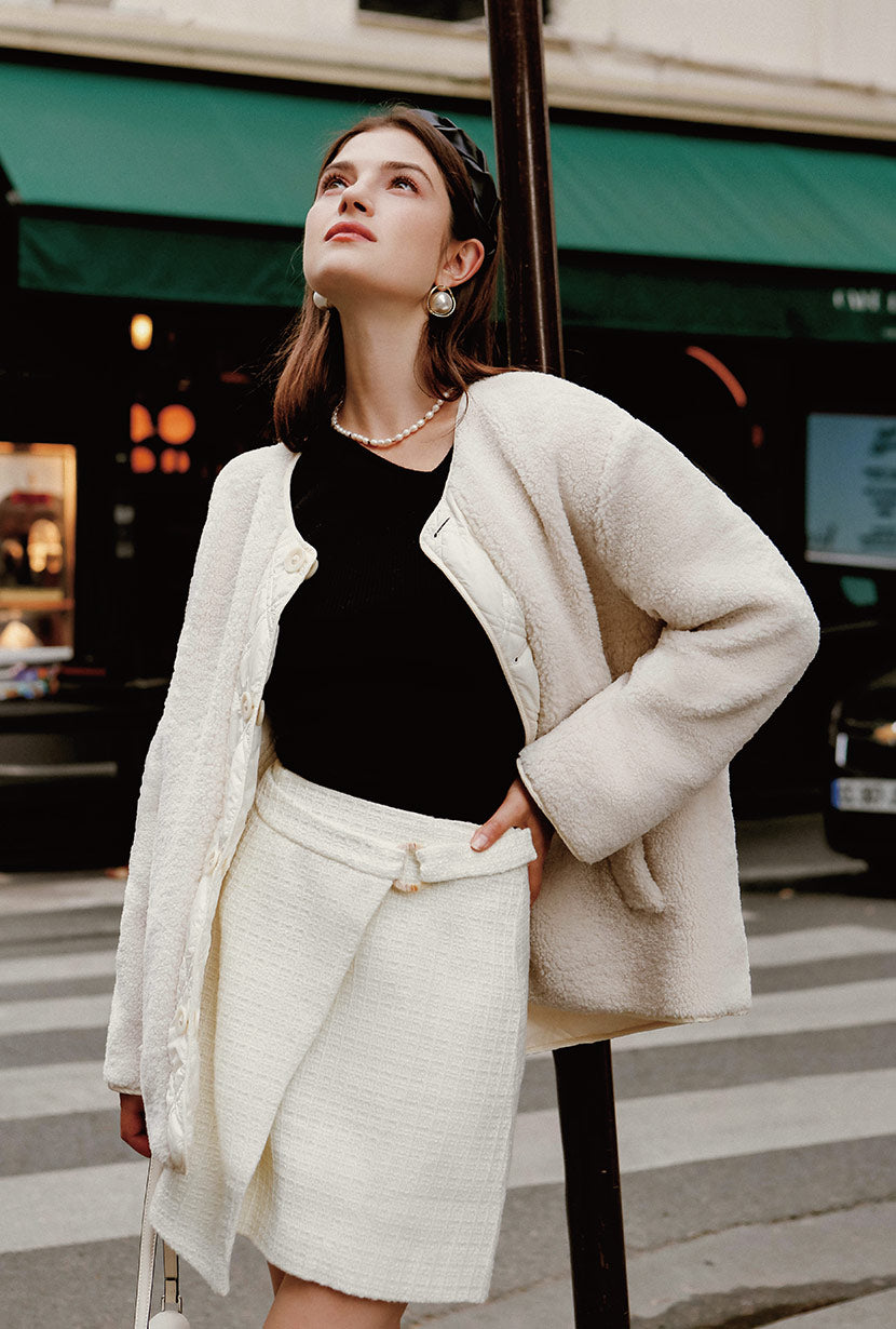 Title: Discover the Best Fashion Brands for Petite Women: A Guide to Perfect Fit and Style