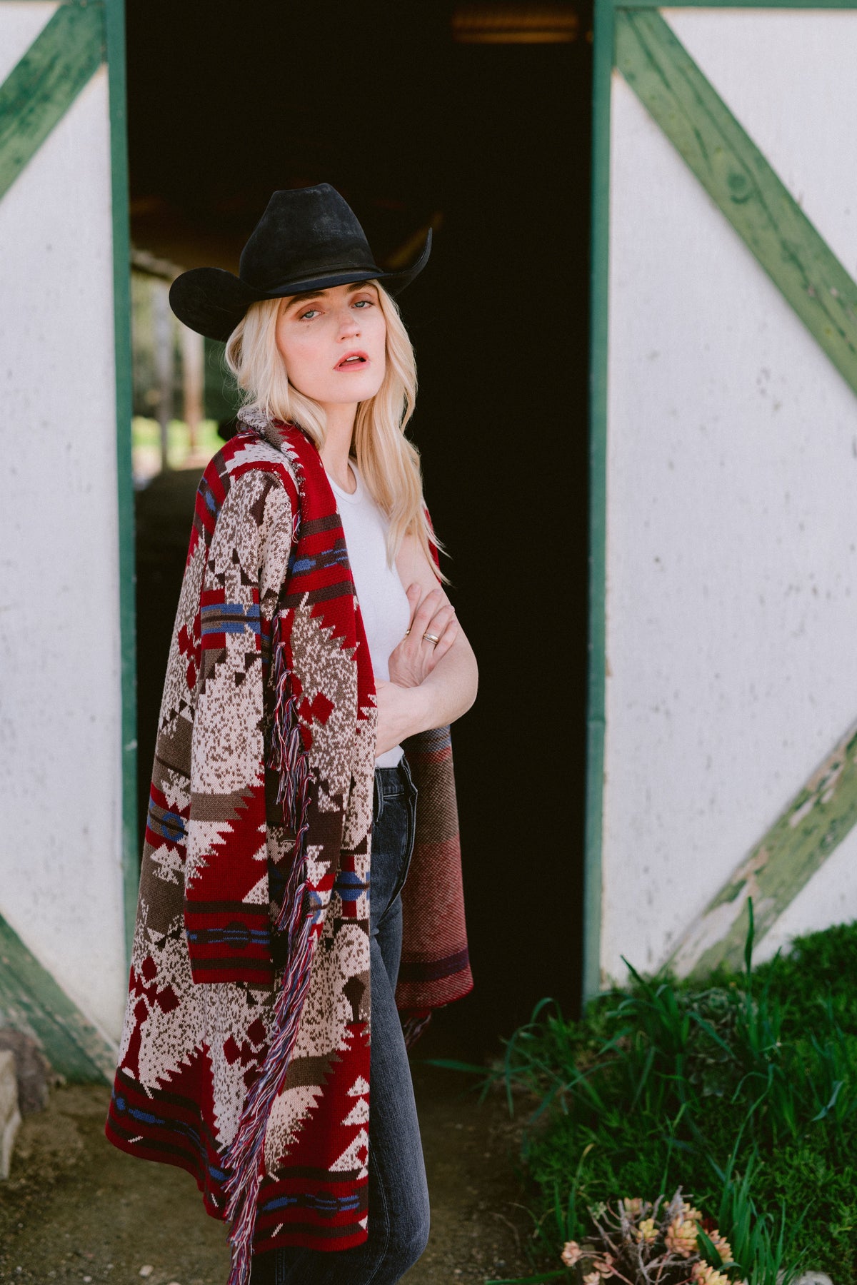 Title: Exploring the World of STG Womens Fashion: A Cultural and Historical Journey