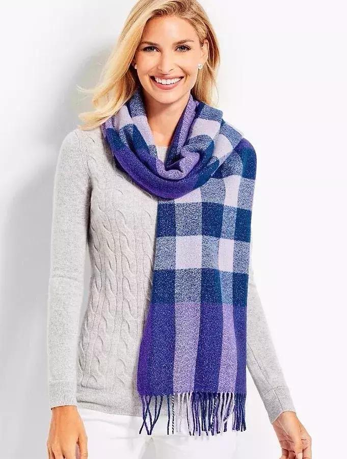 How to Wrap a Scarf: A Step-by-Step Video Guide