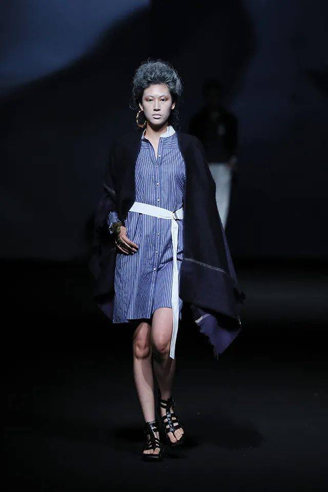Title: Top Ladies Fashion Brands in Nanjing: A Comprehensive Guide