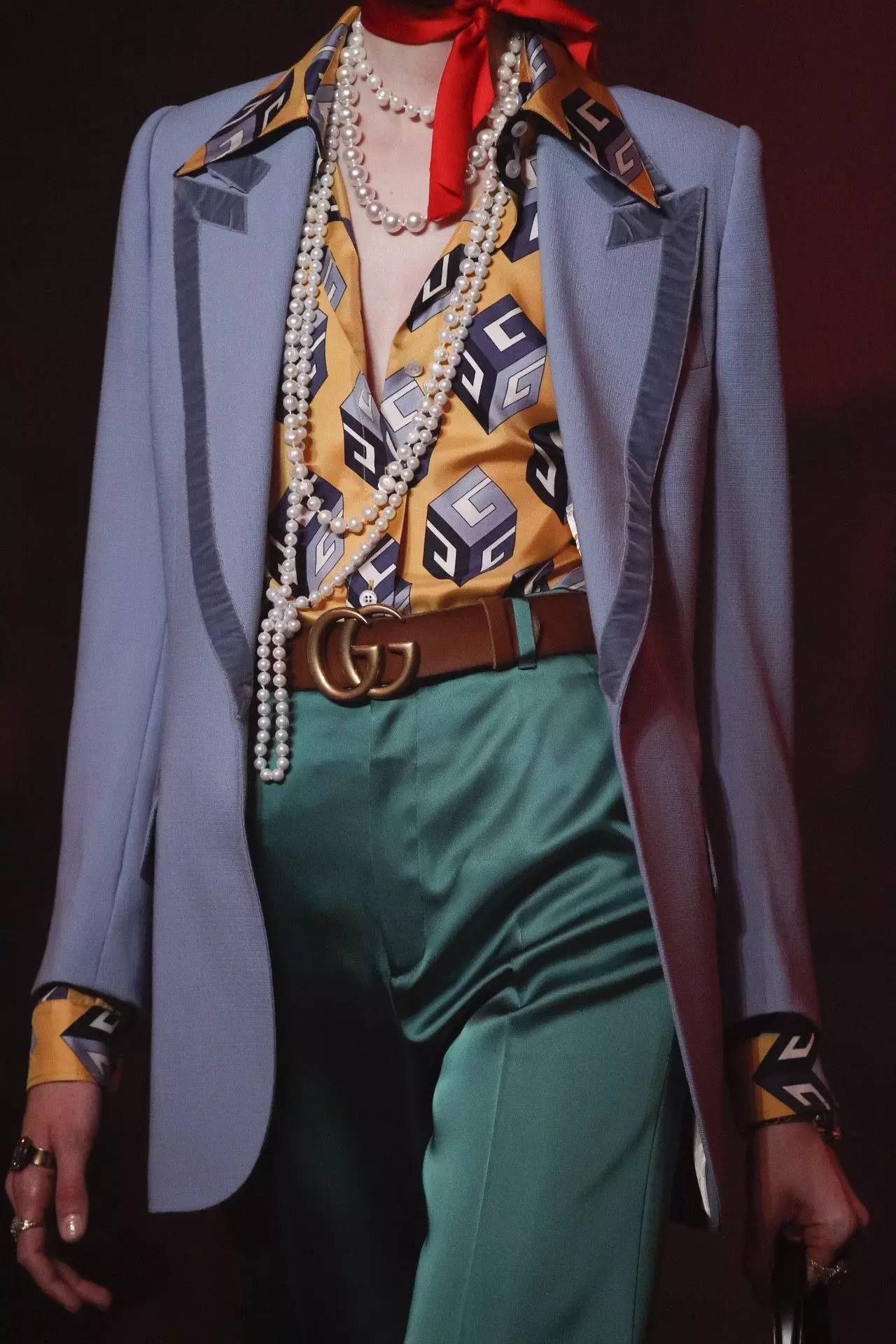 Gucci Scarves: A Fashion Statement
