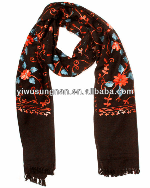 Pretty Scarf Tying Methods