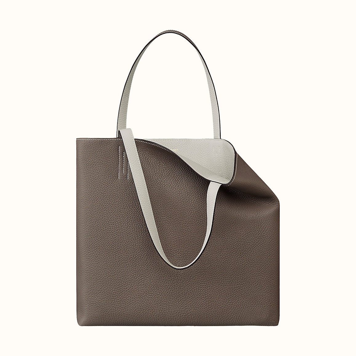 The Elegance of LV Double-Sided Cashmere Scarves