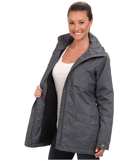 Title: Water Clouds Womens Clothing Specialty Store: A Haven for Fashion Enthusiasts