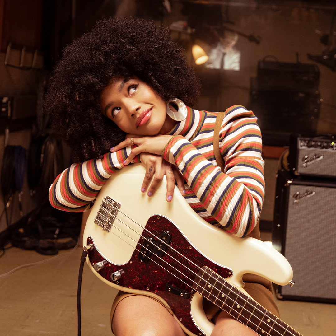 Title: An In-Depth Analysis of Fender Womens Clothing: A Review