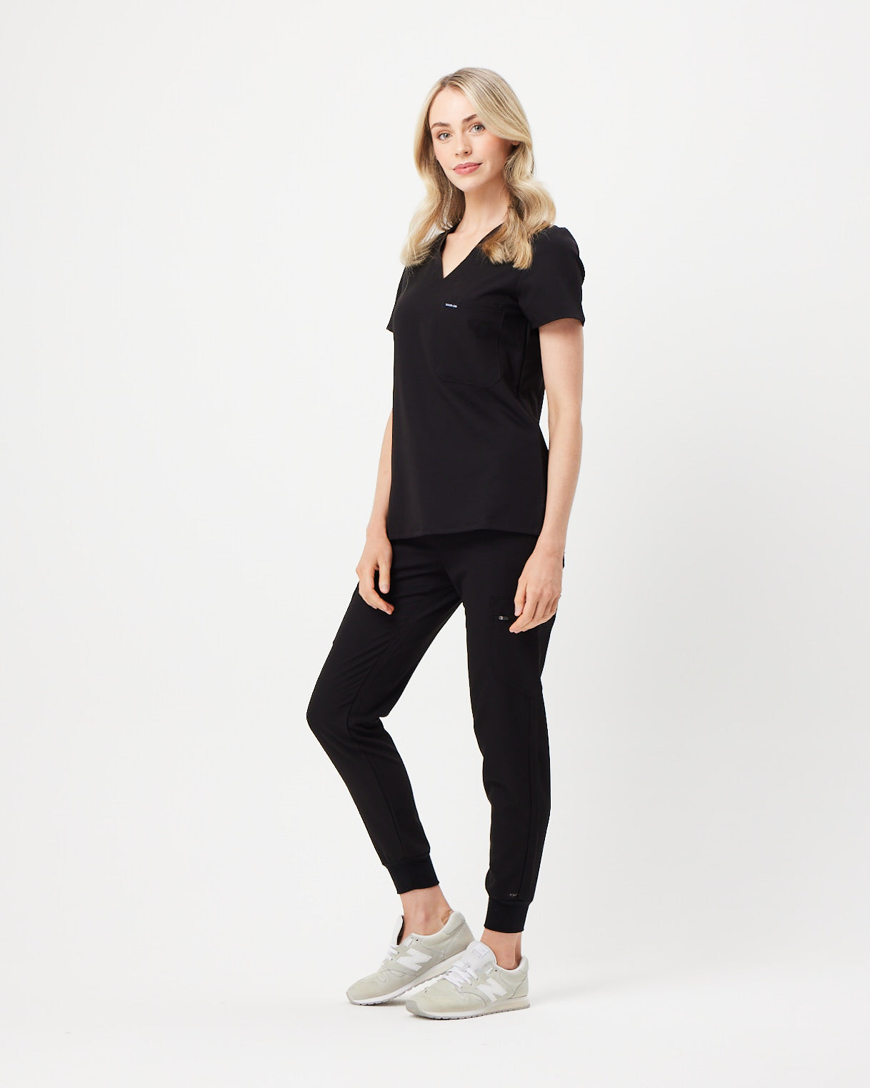 Title: Top French Fashion Brands for Women: A Comprehensive Guide