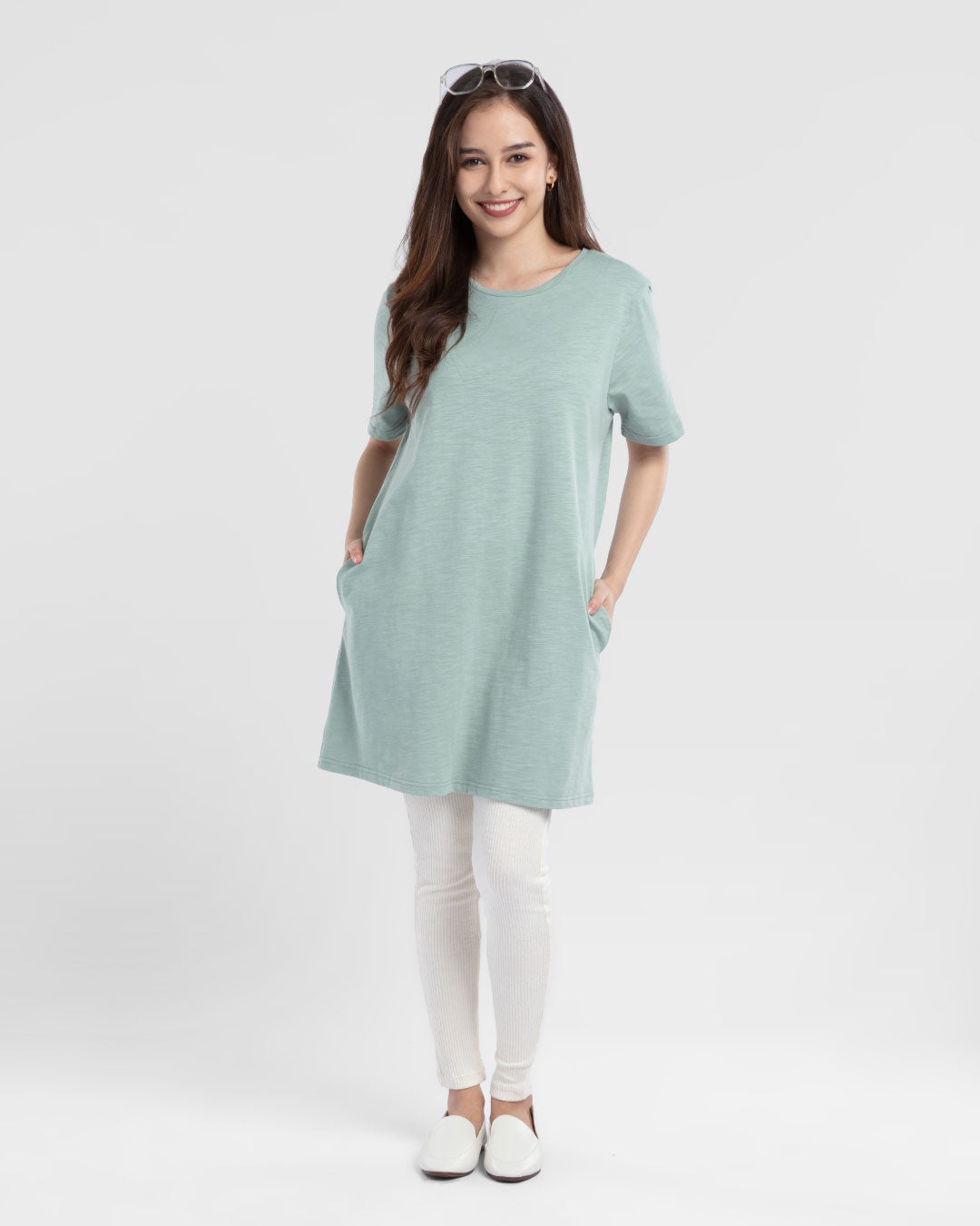 Title: Discover the Trendy and Comfortable Tianmao Womens Cotton麻 Clothing Store for Fashionable Ladies