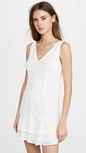 Lin Gengxins Womens Wear: A Journey into the World of Authentic Gender Nonconformity