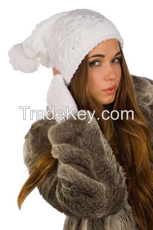 One-Piece Knitting Technique for Hats andScarves