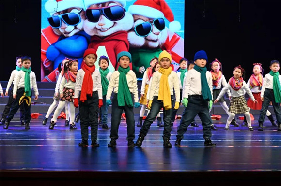 Winter Performance Costumes for Women: Fashion Meets Function