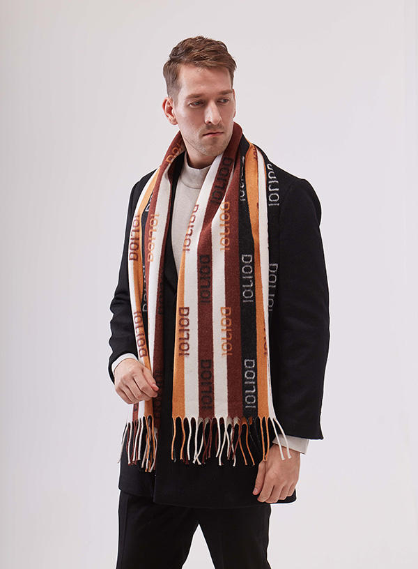 The Various Ways to Wrap a Shawl Scarf