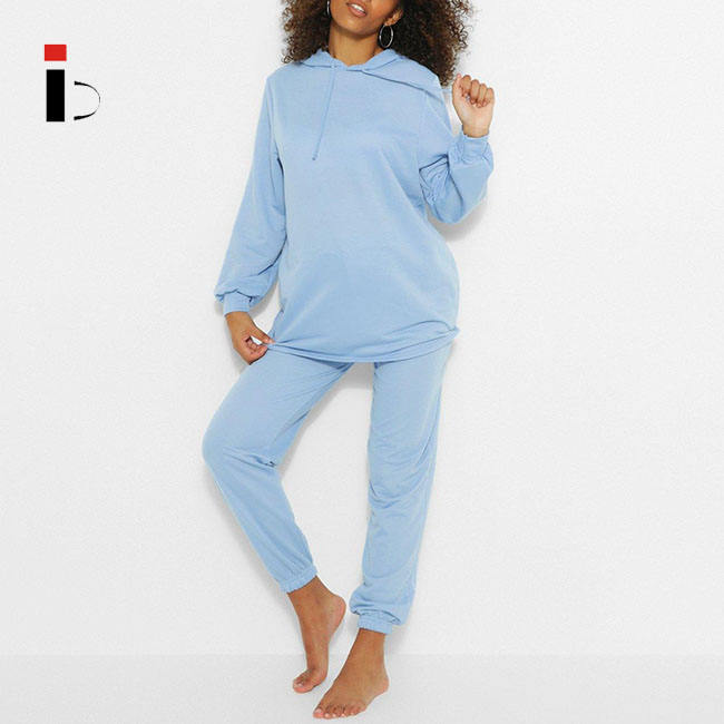 Cozy and Relaxed Womens Outerwear: Fashionable and Functional Clothing for a Stress-Free Lifestyle