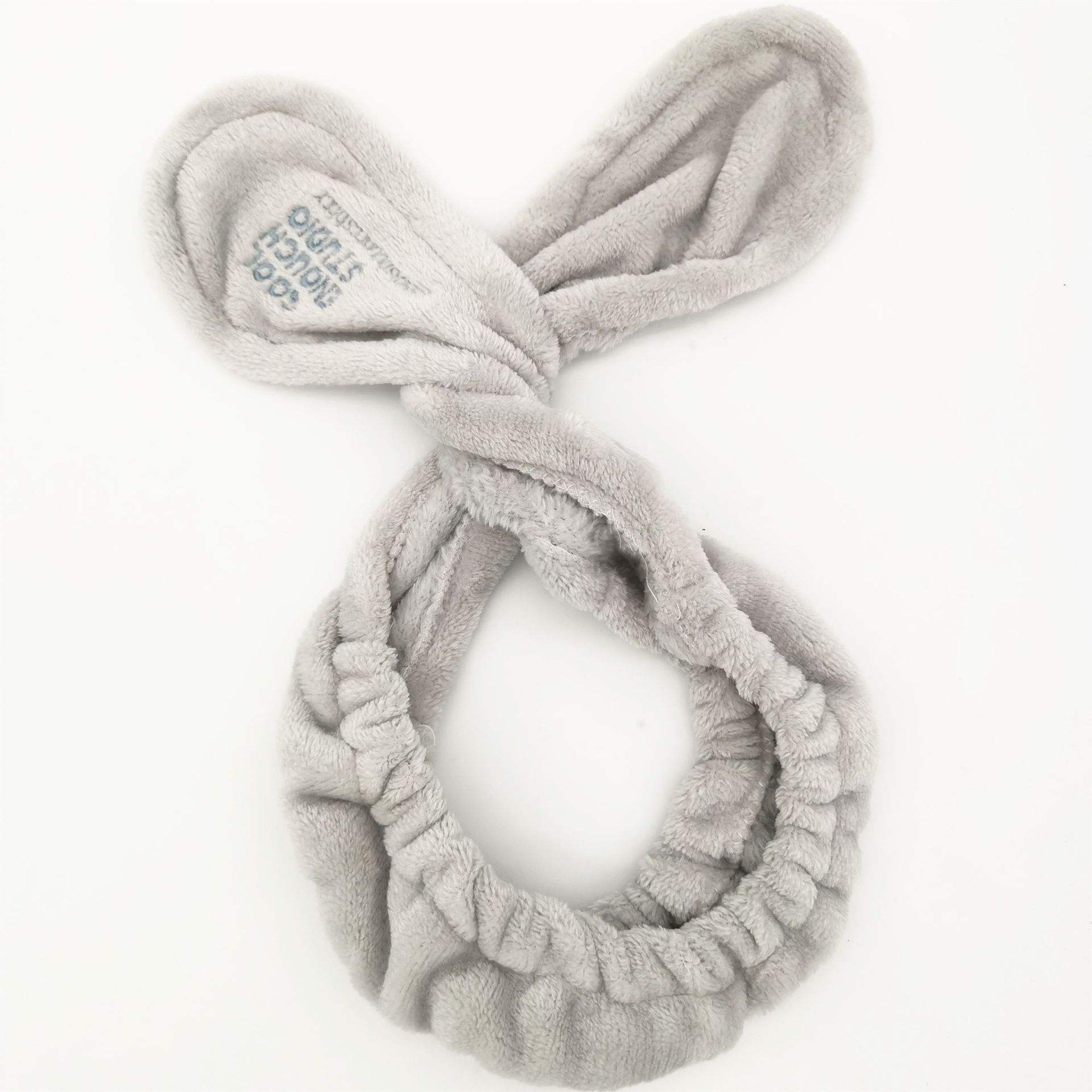 Title: How to Clean a Rabbit Hair Scarf