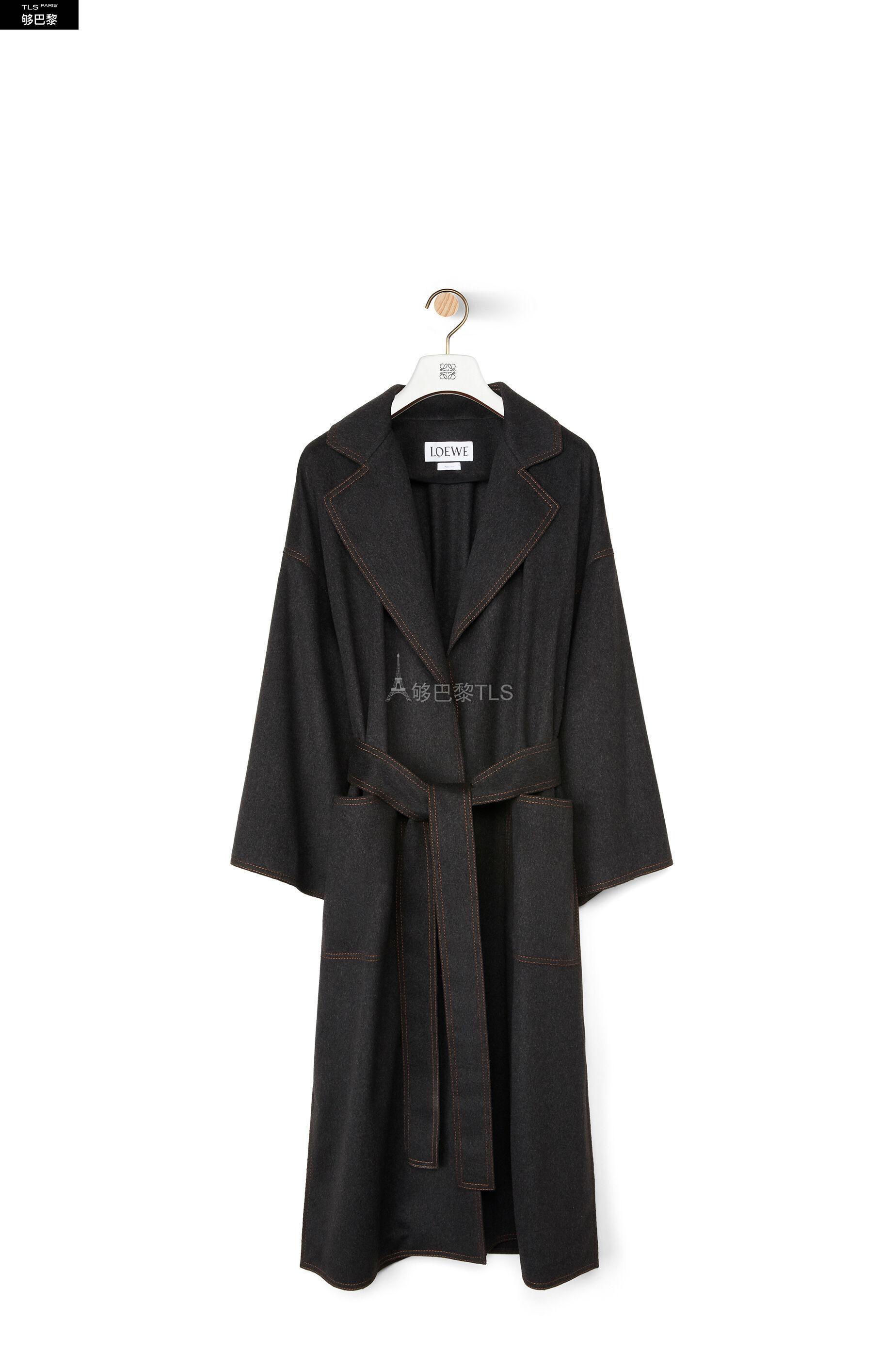Title: Embracing Elegance and Luxury: The Magnificence of Hengyuanxiang Cashmere Womens Coat
