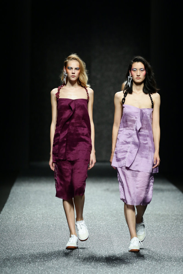 Title: Zhang Yunjings Fashionable Womens Clothing: A Trendy Transformation
