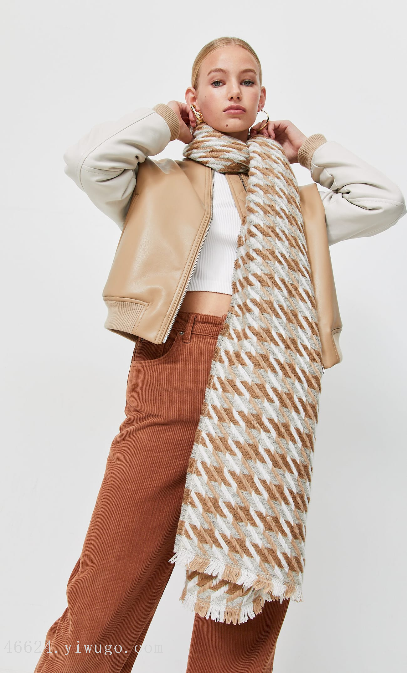 Scarf Wholesale Network: A Comprehensive Guide to Buying in Bulk
