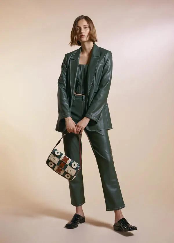 Title: Fall Fashion Collection: A Look at the Latest Womens Clothing Trends for Autumn