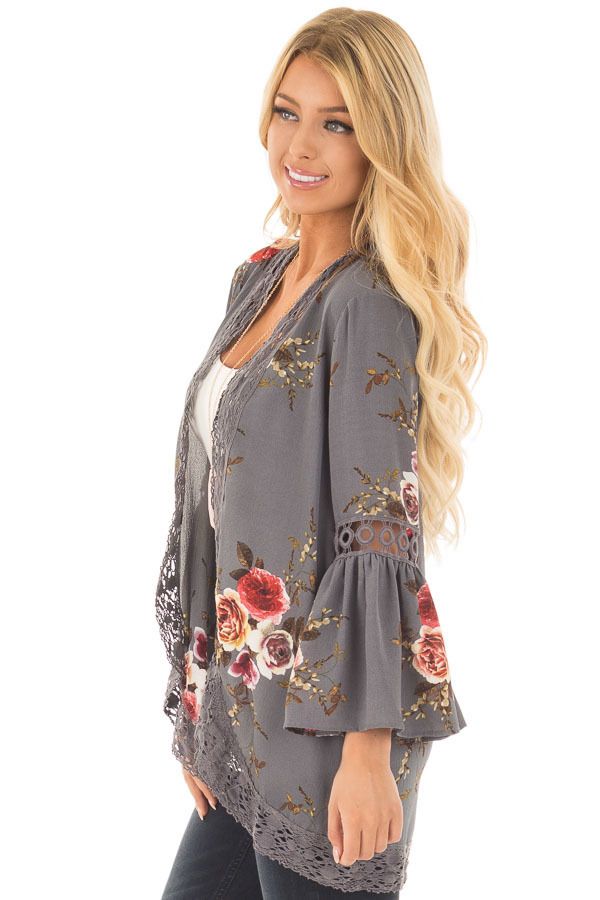 Title: Cozy and Comfortable: Crafting a Fashionable Look with Loose linen Tops for Women