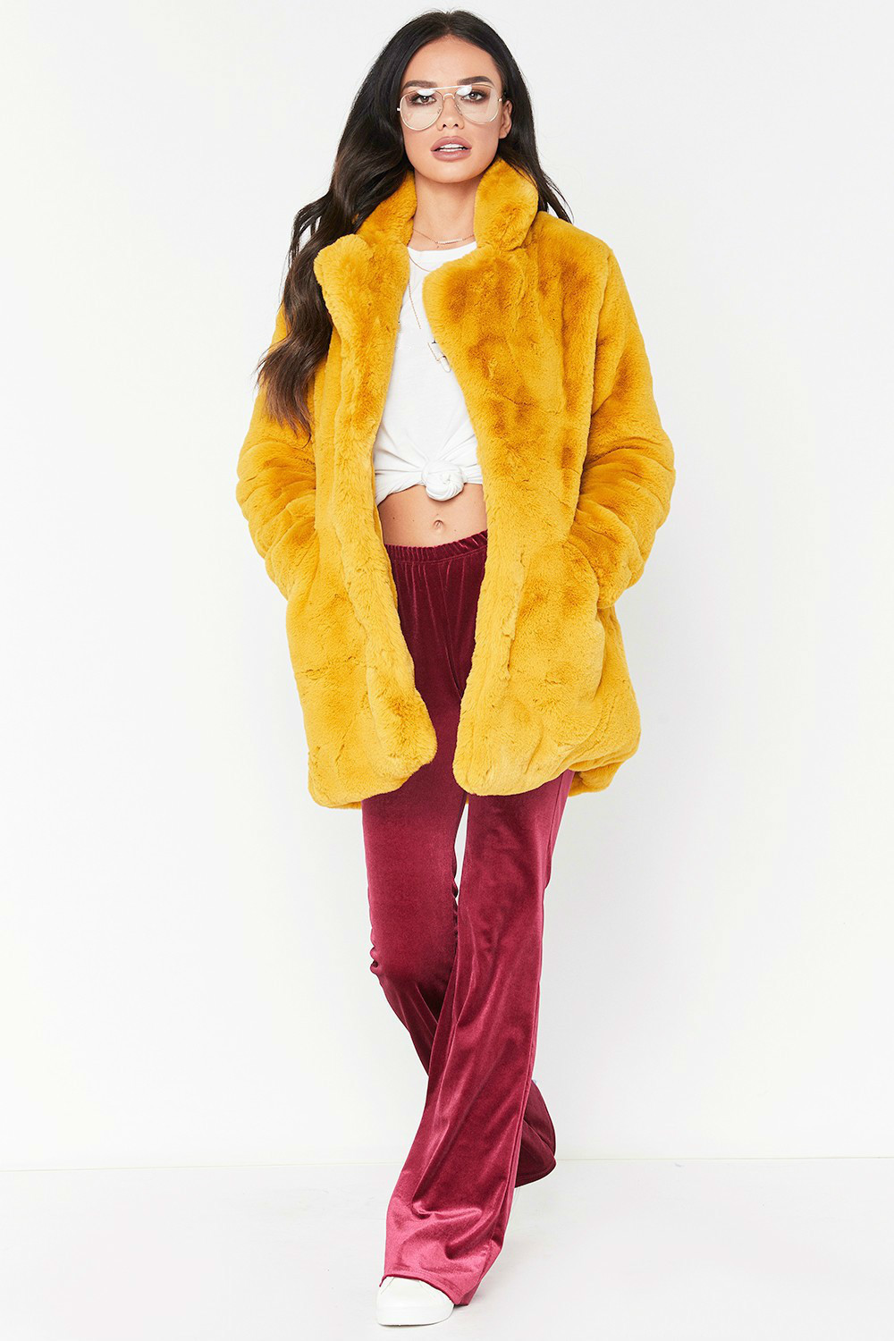 Title: Unveiling the Exquisite New Collection of Womens Clothing: A Visual Feast of Fur and Fabric