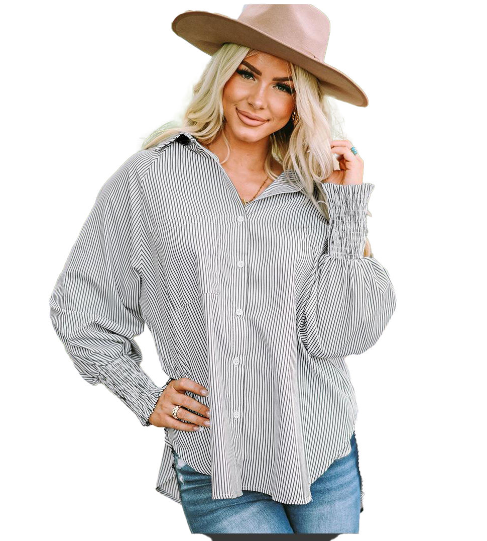 Title: Embrace the Seasonal Transition: Fashionable New Clothing Line for Middle-Aged Women in Autumn