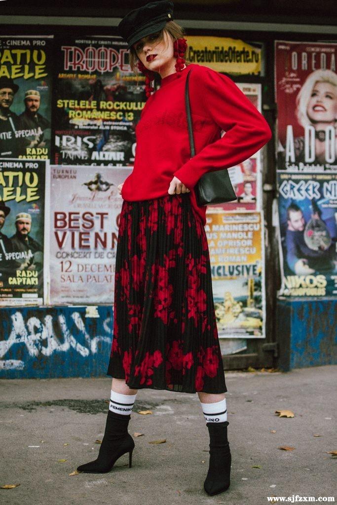 Red Clothes and What Color Scarf to Match: A Fashion Guide