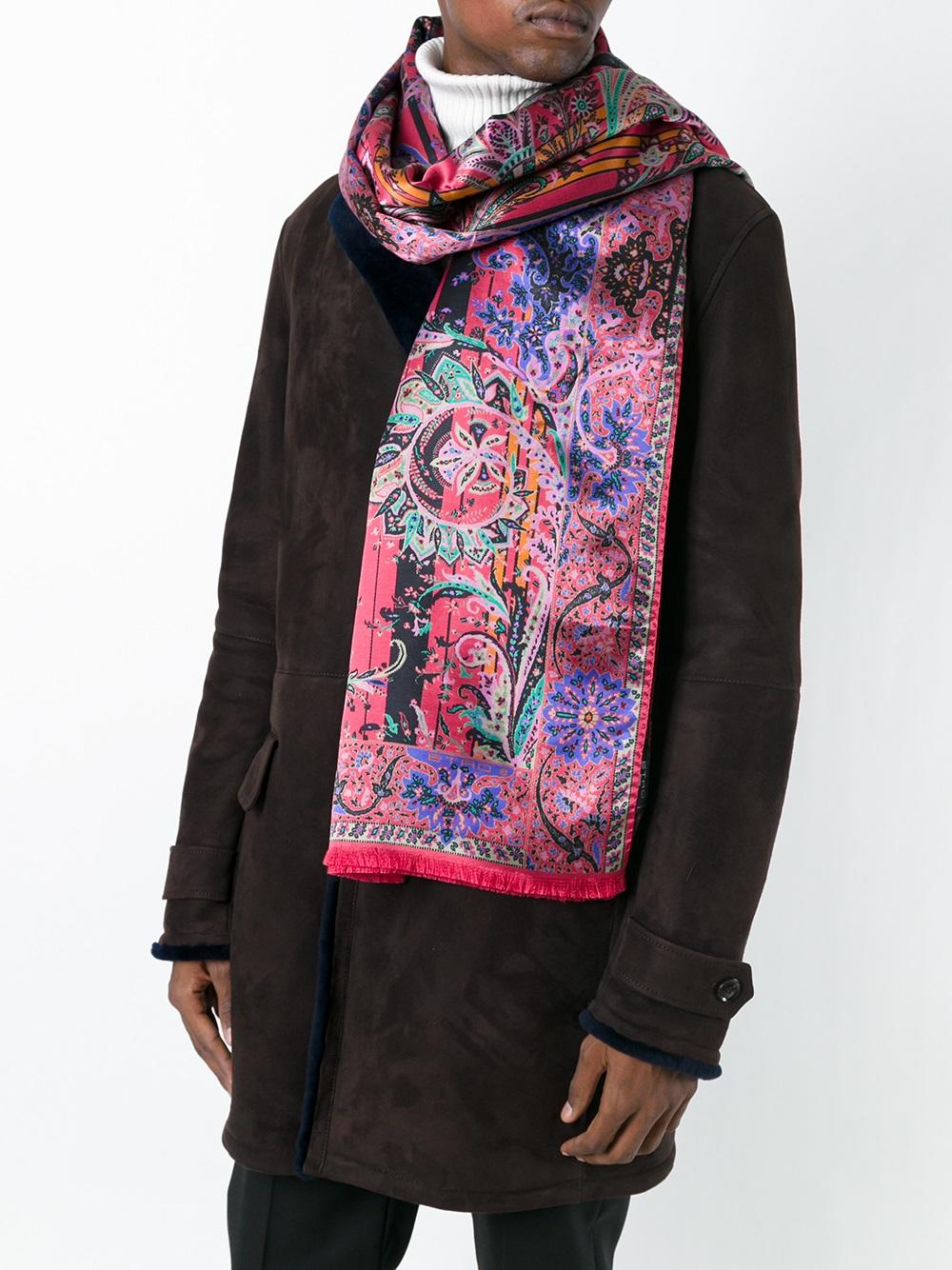 Knitting a Treasured Friendship: The Art of the Yuanbao Needle Scarf