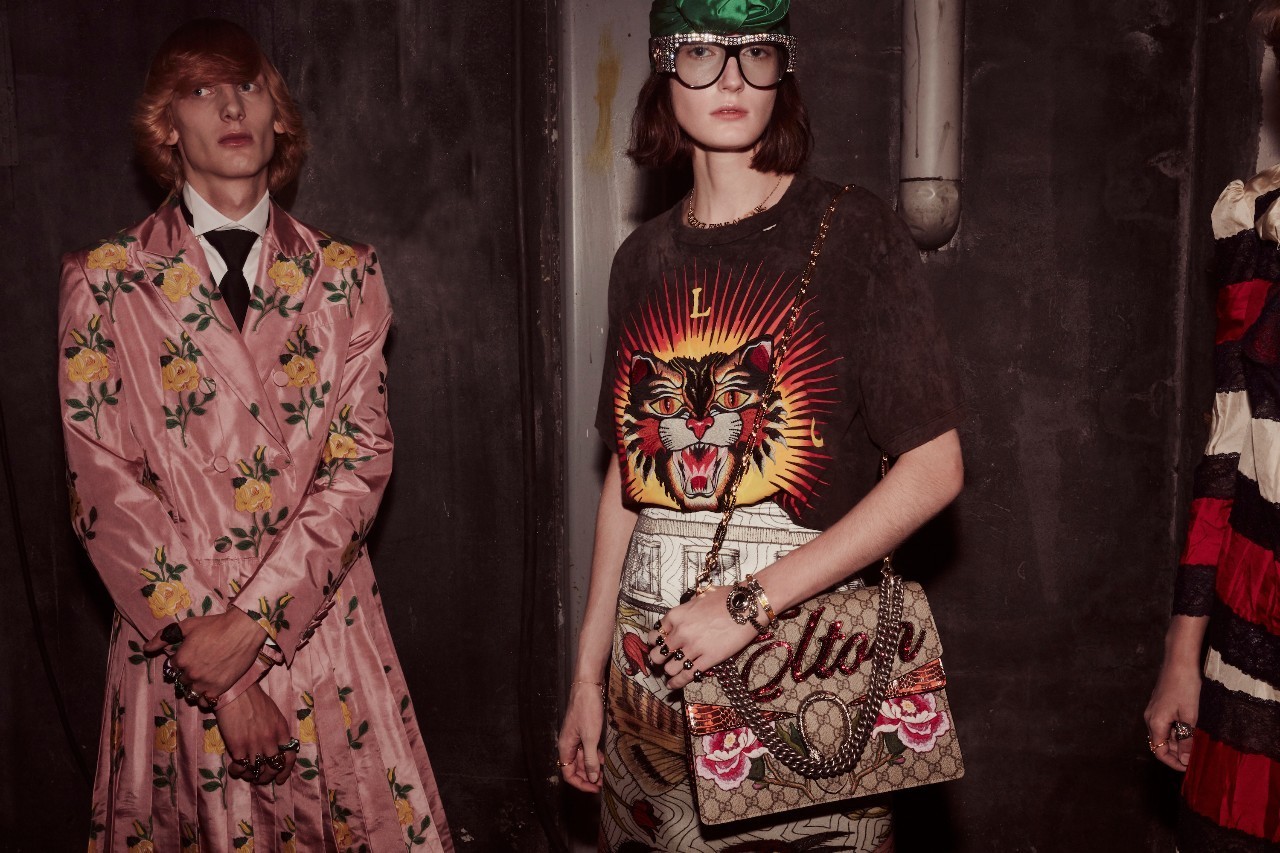 THE BEAUTY OF GUCCI: UNVEILING THE allure OF ITS SCARF PACKAGING