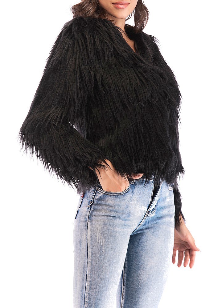 Title: The Allure of Fur Apparel: Unveiling the Enthralling World of Short fur Coats for Women