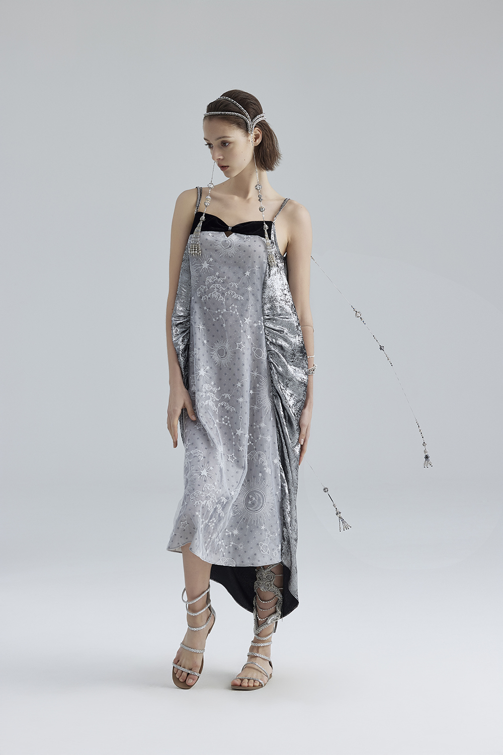 Title: Jifen Womens Clothing Official Store: A Premier Destination for Fashion-Forward Ladies