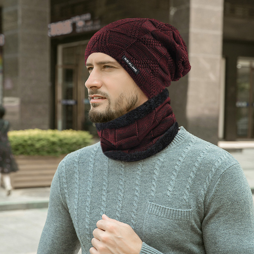 Title: A Step-by-Step Guide to Knitting a Connected Hat and Scarf