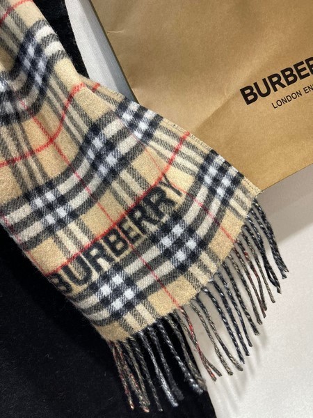 Burberrys Scarves: A Symbol of Timeless Style