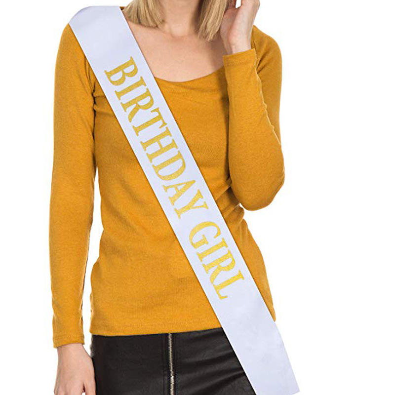The Symbolism of Giving a Scarf on a Birthday