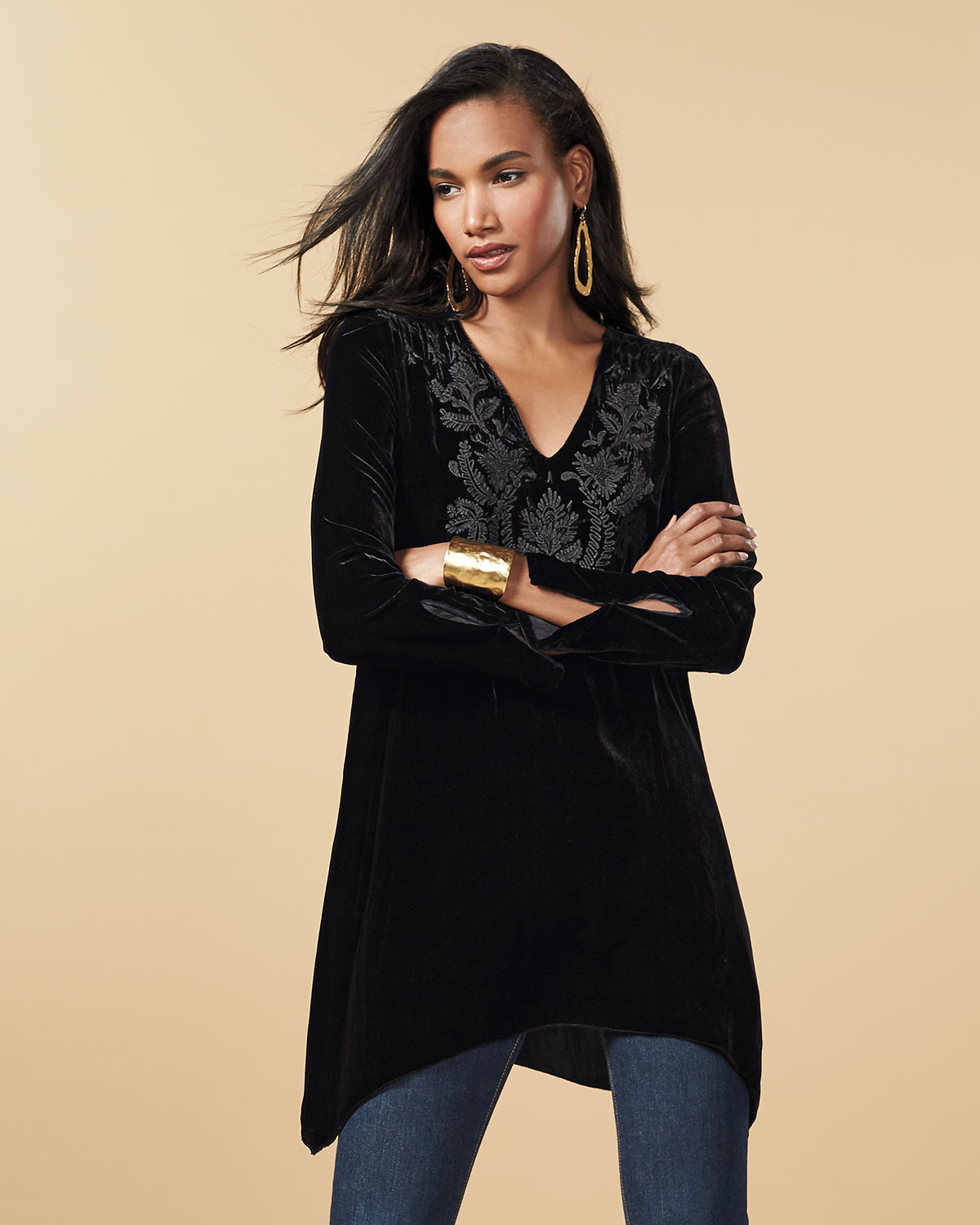 Title: Unleash Your Inner Elegance with HOJA VENEtia Womens Fashion
