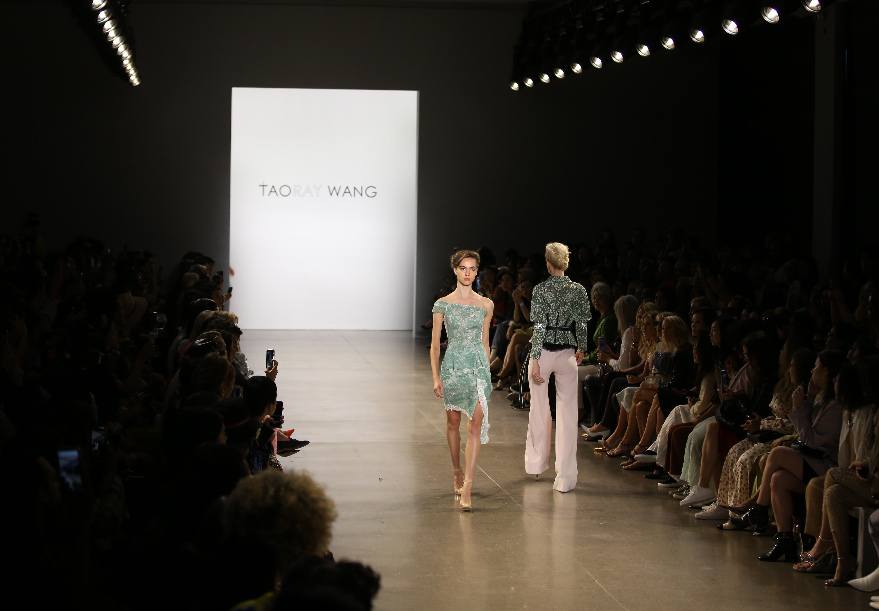 Title: From the Stage to the Catwalk: The Transformative Journey of Huarong Womens Fashion Show