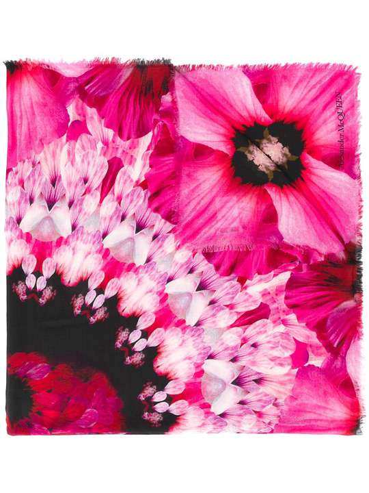 One-thread Hooked Giant Flower Scarf