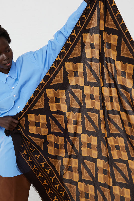 Weaving the Fringes of a Scarf: A Step-by-Step Guide