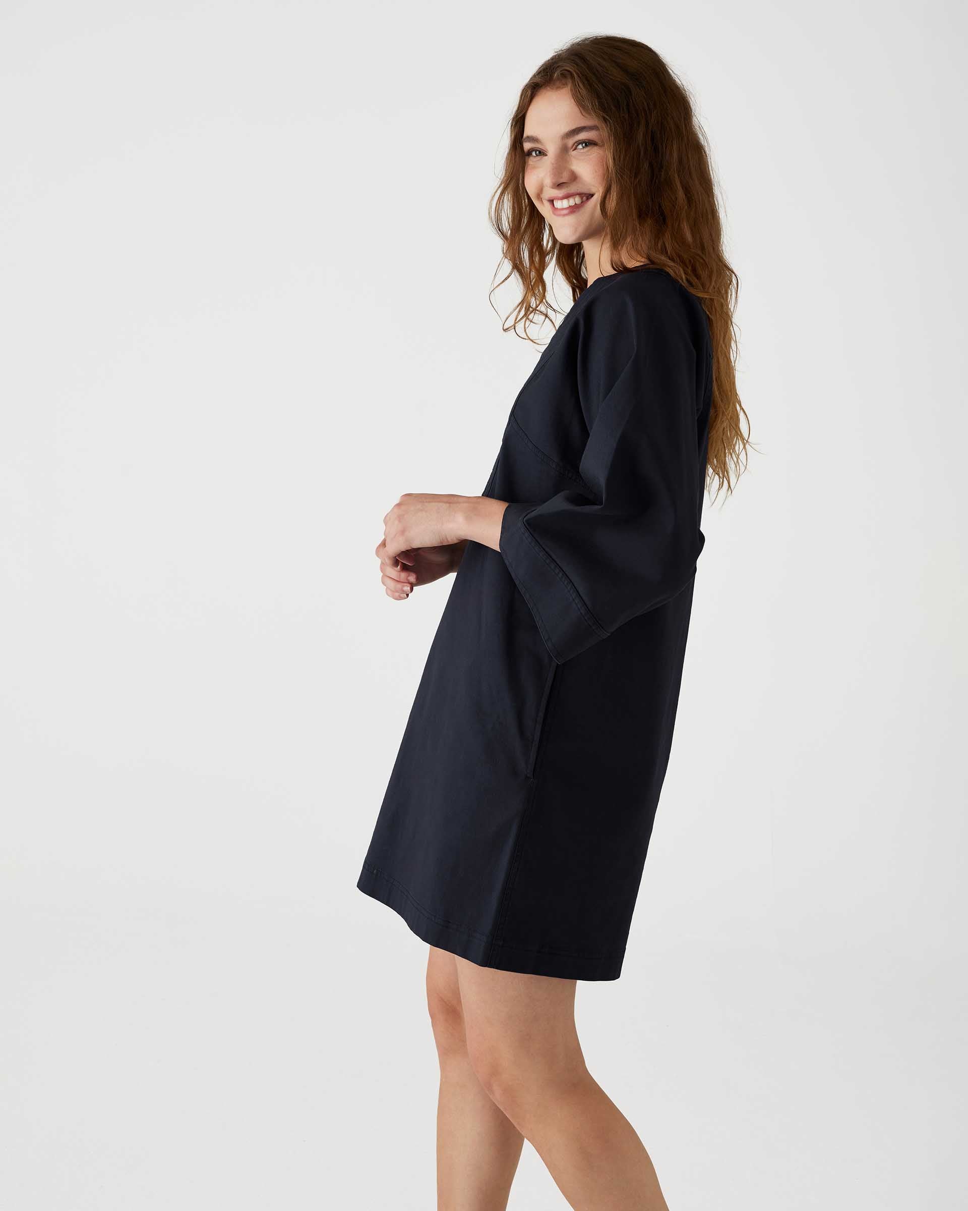 Title: A Comprehensive Review of Vignas Womens Clothing: Quality, Style, and More