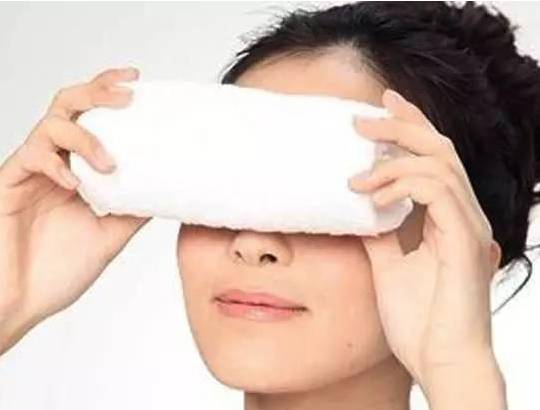 Title: The Many Benefits of Using a Towel for Face敷脸毛巾的诸多好处