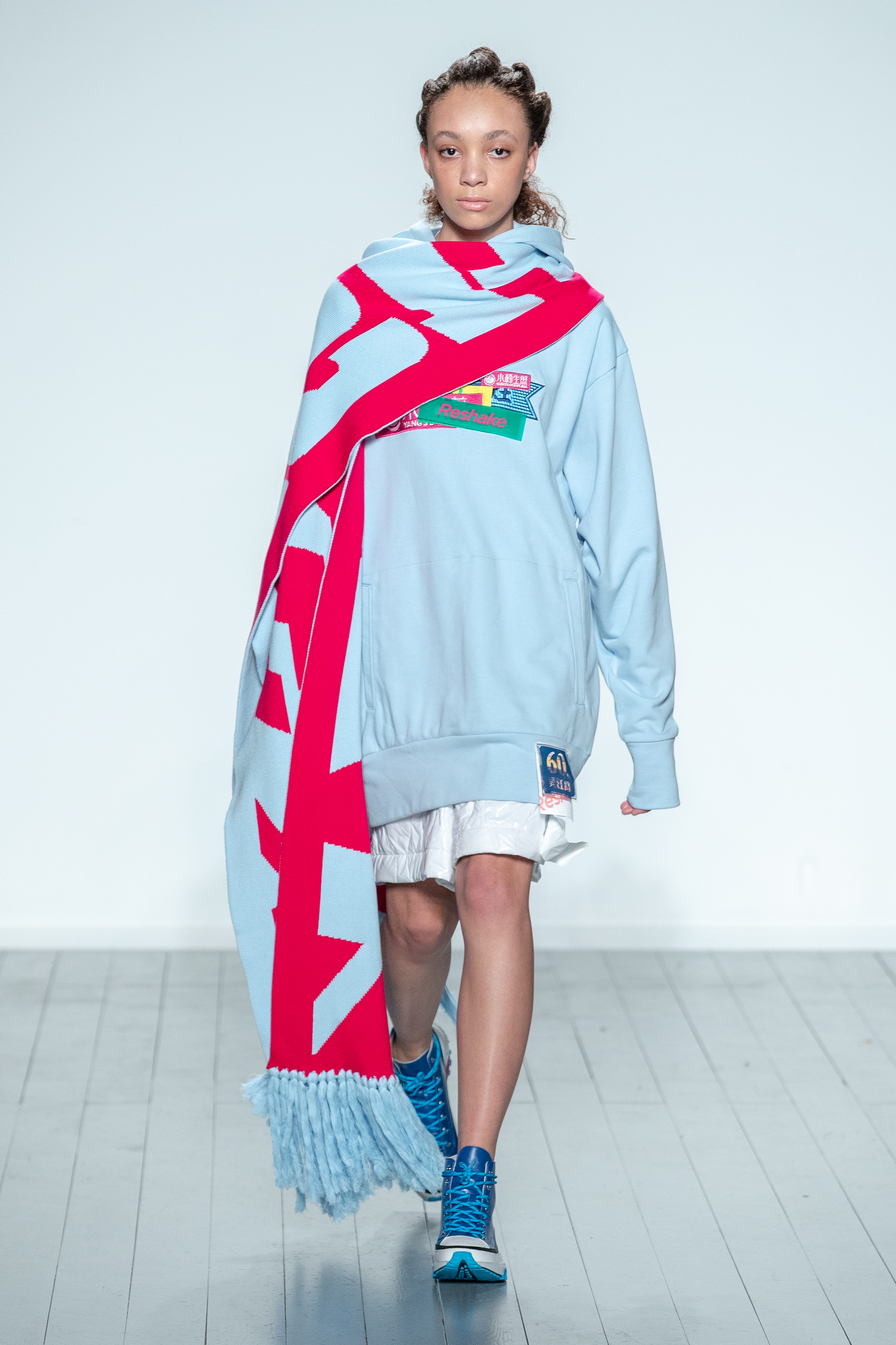 Title: Daibrafeng Womens New Fashion Images: A Comprehensive Overview of the Latest Designs