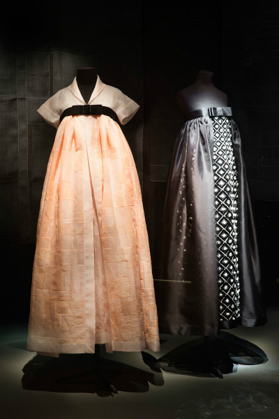 Korean Womens Clothing: A Cultural Exploration of the Vibrant and Delicate Traditions Passed Down Through Generations