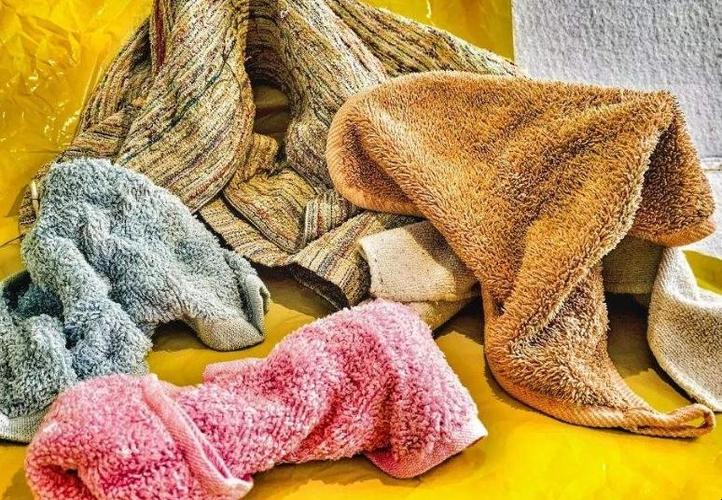 Title: What to do if a towel发霉了？