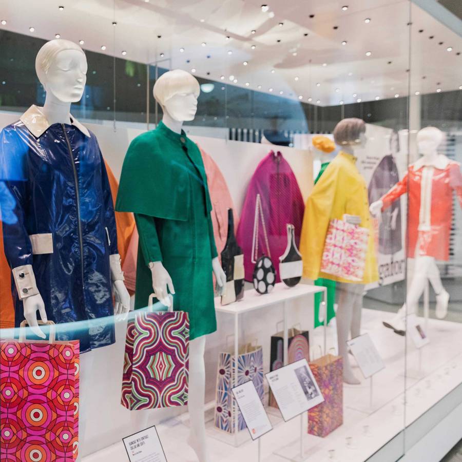 Title: A Comprehensive Collection of Womens Clothing Store Window Boxes for Visual Impact