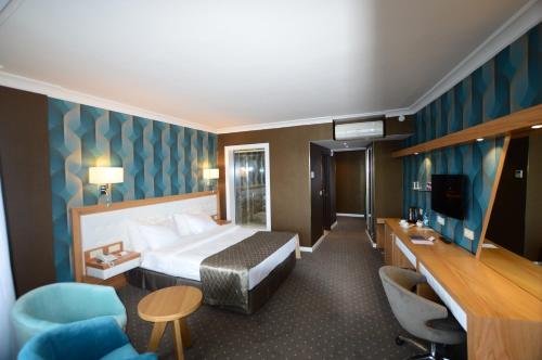 Hotel Towels: Are They Safe to Use?